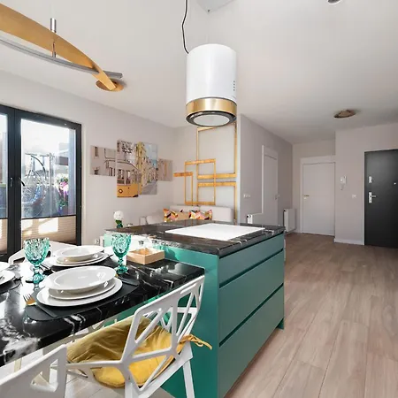 With Private Terrace By Nearto Pl * Krakov