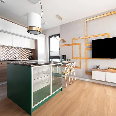 Apartament With Private Terrace By Nearto Pl *