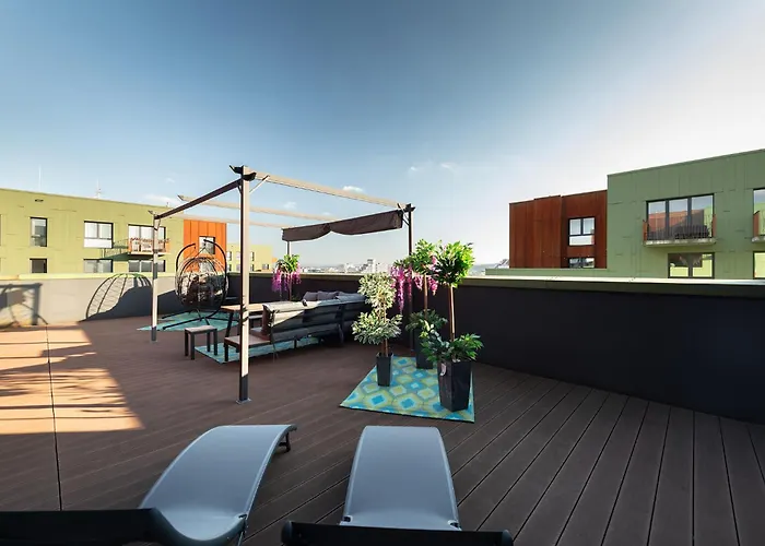 With Private Terrace By Nearto Pl Apartamento